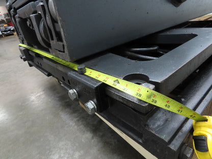 Linde E32CL Forklift Mast Class III 3 Stage 4 Lever 190" Lift 3655 lbs Max