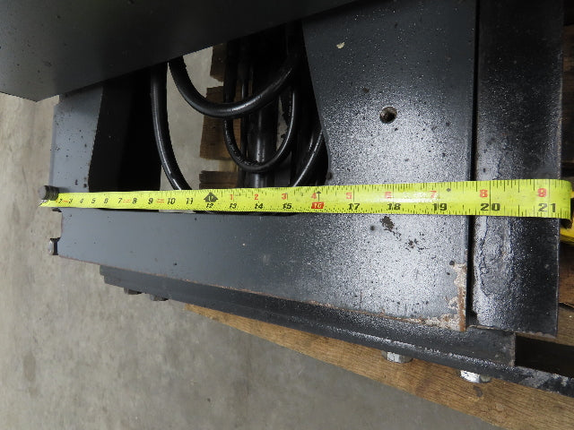 Linde E32CL Forklift Mast Class III 3 Stage 4 Lever 190" Lift 3655 lbs Max