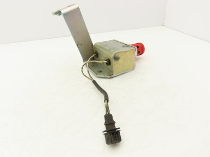 Linde Forklift E Stop With Bracket Removed From E32CL