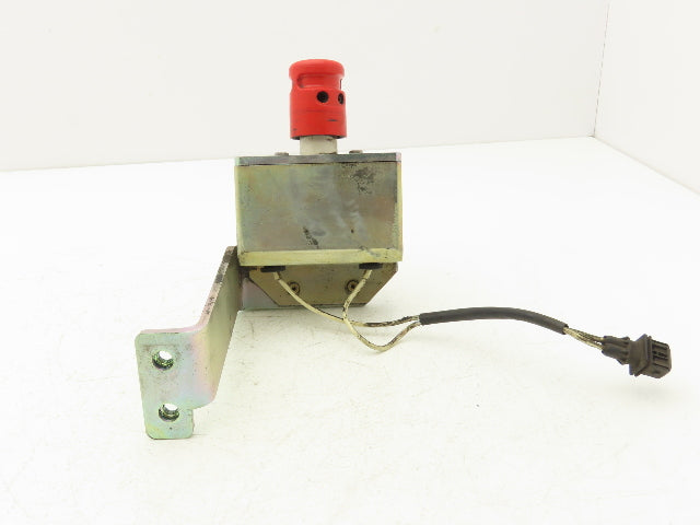 Linde Forklift E Stop With Bracket Removed From E32CL