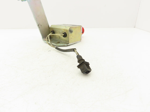Linde Forklift E Stop With Bracket Removed From E32CL