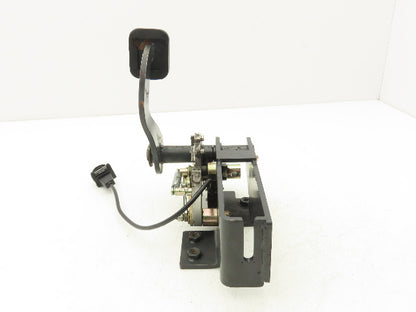 Linde Forklift Parking Emergency Brake Assembly Removed From E32CL
