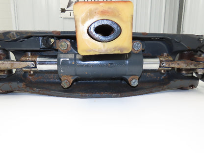 Linde E32CL Forklift Rear 5 Lug Axle Dual Hydraulic Steering Assembly