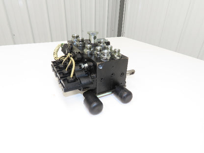 Linde L0009443761 Hydraulic 4-Lever Spool Valve Forklift Mast Control Off E32CL