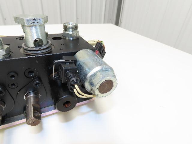 Linde L0009443761 Hydraulic 4-Lever Spool Valve Forklift Mast Control Off E32CL