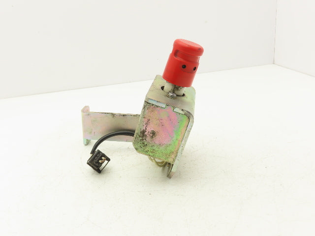 Linde Forklift E Stop With Bracket Removed From E32CL