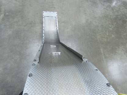 Livonia B-11 11"W x 73"L Magnetic Incline Chip Conveyor 38" Discharge 230/460V
