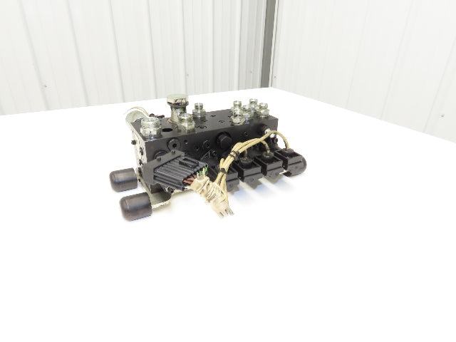 Linde L0009443761 Hydraulic 4-Lever Spool Valve Forklift Mast Control Off E32CL