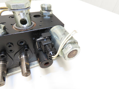Linde L0009443761 Hydraulic 4-Lever Spool Valve Forklift Mast Control Off E32CL