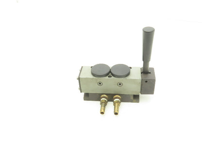 Rexroth R431008498 TaskMaster Pneumatic Directional Valve 3-Pos Lever 200psi