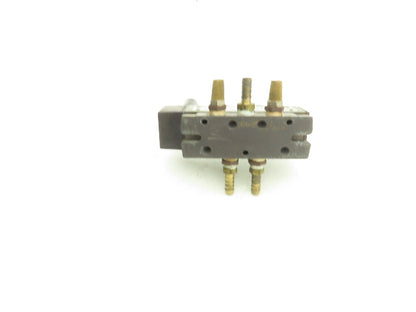 Rexroth R431008498 TaskMaster Pneumatic Directional Valve 3-Pos Lever 200psi