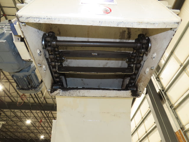 Hennig 21' Incline Chip Conveyor 14"W Scraper Chain 15' 2" Infeed 62"Discharge