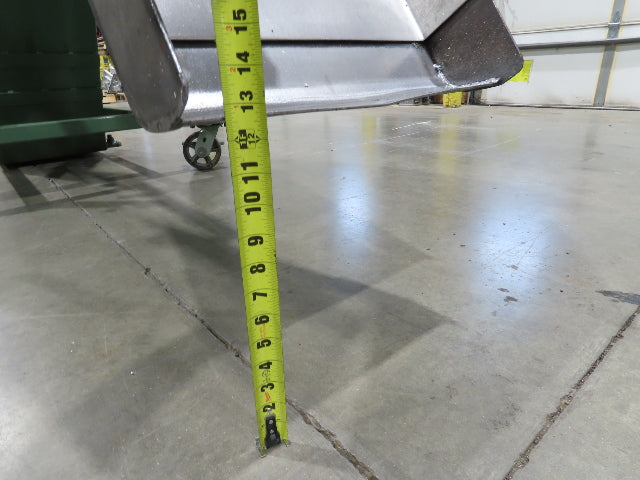 Livonia 20"W x 16' 10" Magnetic Incline Chip Conveyor 97" Infeed 12"Discharge