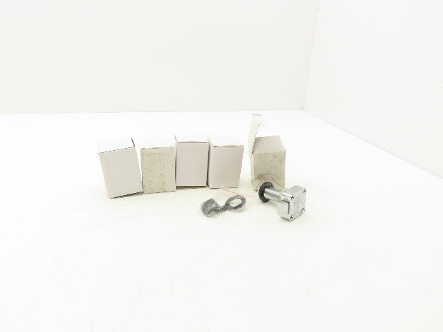 BRD Supply SCM201BK Button Slam Latch Non-Locking Spring Loaded Latch Lot of 5