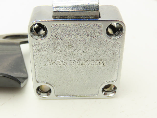 BRD Supply SCM201BK Button Slam Latch Non-Locking Spring Loaded Latch Lot of 7