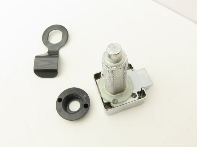 BRD Supply SCM201BK Button Slam Latch Non-Locking Spring Loaded Latch Lot of 7