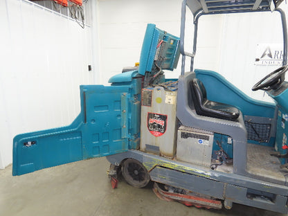 Tennant T17 Ride On Floor 46" Scrubber 36V Battery 1680 Hrs Needs Service