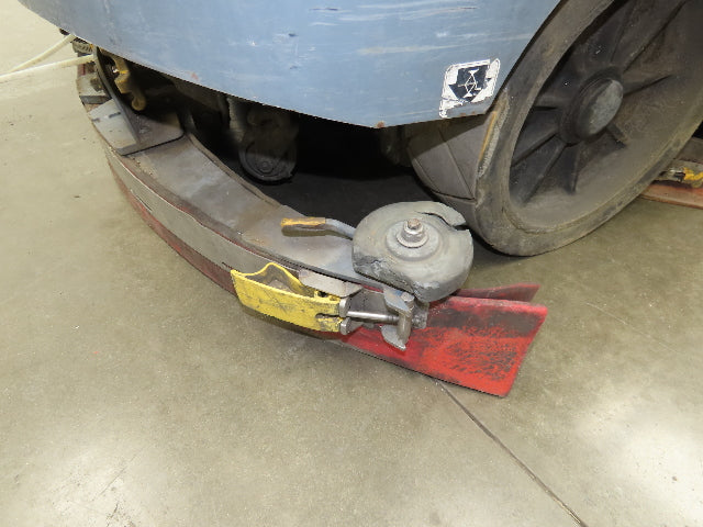Tennant T17 Ride On Floor 46" Scrubber 36V Battery 1680 Hrs Needs Service