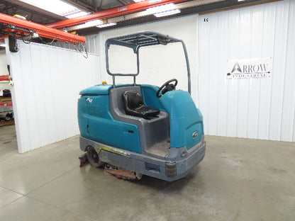 Tennant T17 Ride On Floor 46" Scrubber 36V Battery 1680 Hrs Needs Service