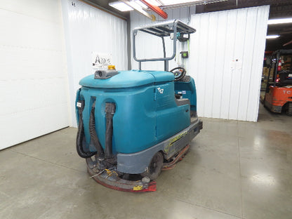 Tennant T17 Ride On Floor 46" Scrubber 36V Battery 1680 Hrs Needs Service