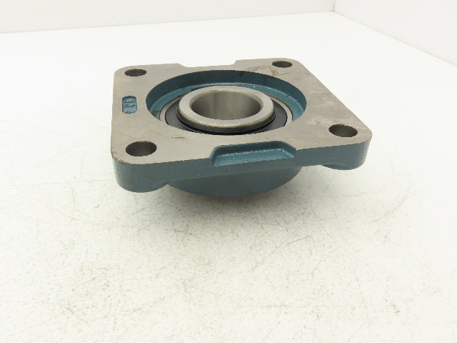 AMI UCFX09-28 Flange Mount Bearing Unit 1-3/4" Bore Cast Iron Set Screw Locking