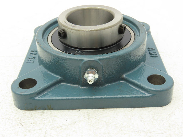 AMI UCFX09-28 Flange Mount Bearing Unit 1-3/4" Bore Cast Iron Set Screw Locking