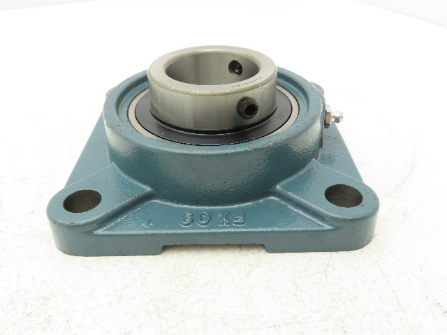 AMI UCFX09-28 Flange Mount Bearing Unit 1-3/4" Bore Cast Iron Set Screw Locking