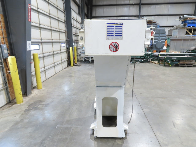 Hennig 21' 9" Incline Chip Conveyor 14" Scraper Chain 18' 9" Infeed 63"Discharge