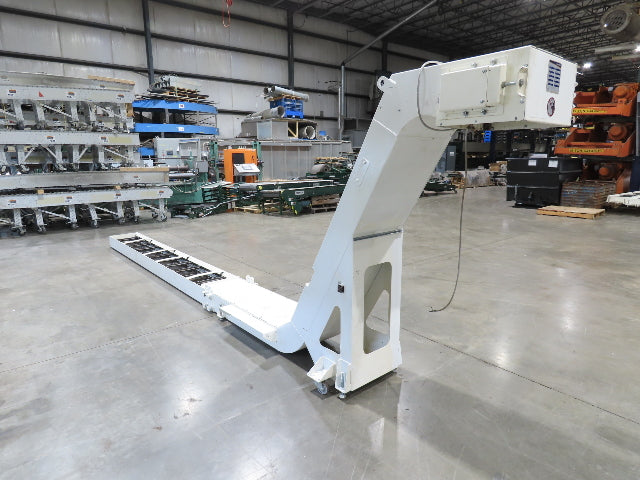 Hennig 21' 9" Incline Chip Conveyor 14" Scraper Chain 18' 9" Infeed 63"Discharge