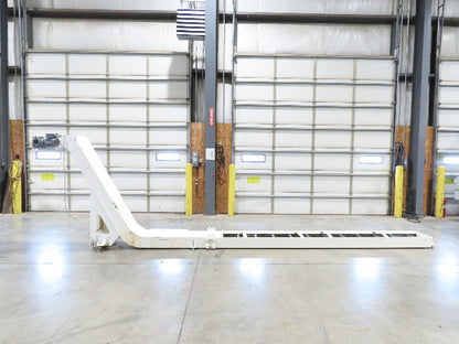 Hennig 21' 9" Incline Chip Conveyor 14" Scraper Chain 18' 9" Infeed 63"Discharge