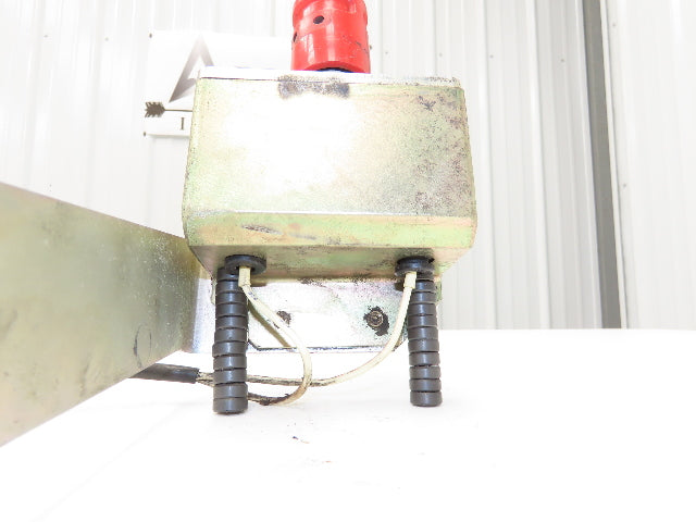 Linde Forklift E Stop With Bracket Removed From E32CL