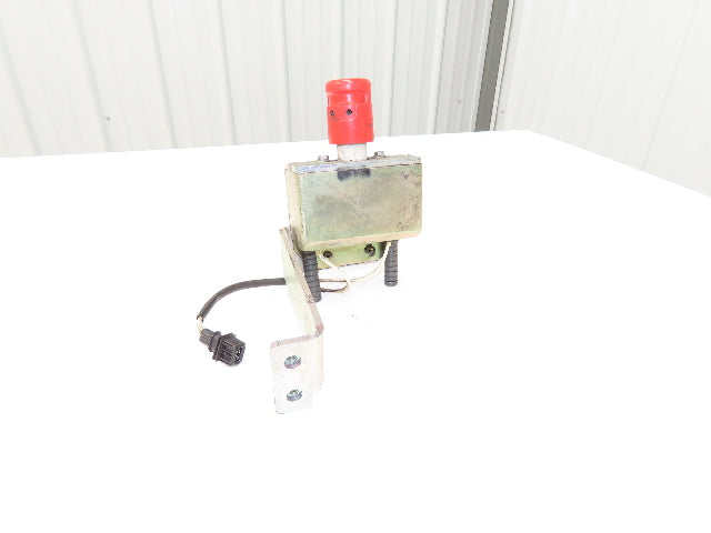 Linde Forklift E Stop With Bracket Removed From E32CL