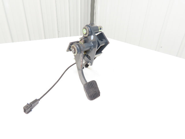 Linde Forklift Parking Emergency Brake Assembly Removed From E32CL
