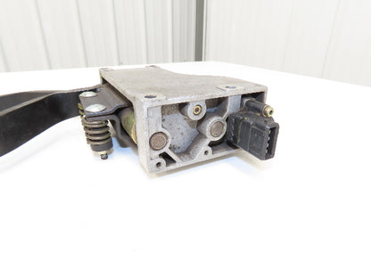 Linde Forklift Accelerator & Brake Pedal Assembly With Potentiometer From E32CL