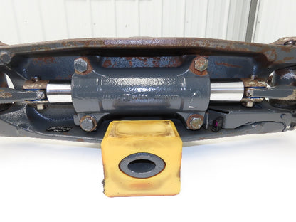 Linde E32CL Forklift Rear 5 Lug Axle Dual Hydraulic Steering Assembly