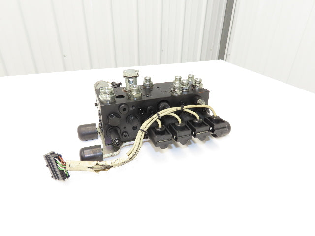 Linde L0009443761 Hydraulic 4-Lever Spool Valve Forklift Mast Control Off E32CL
