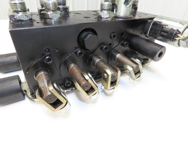Linde L0009443761 Hydraulic 4-Lever Spool Valve Forklift Mast Control Off E32CL