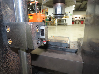 Tox Pneumohydraulic Punch Press 8 Ton 12mm Power Stroke 116 PSI 7cm Throat
