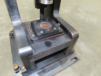 Tox Pneumohydraulic Punch Press 8 Ton 12mm Power Stroke 116 PSI 7cm Throat