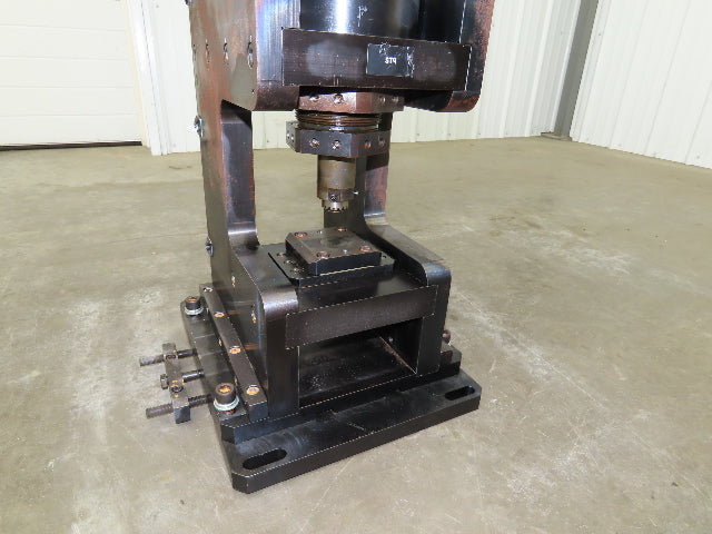 Tox Pneumohydraulic Punch Press 8 Ton 12mm Power Stroke 116 PSI 7cm Throat