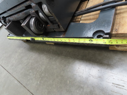Linde E32CL Forklift Mast Class III 3 Stage 4 Lever 190" Lift 3655 lbs Max