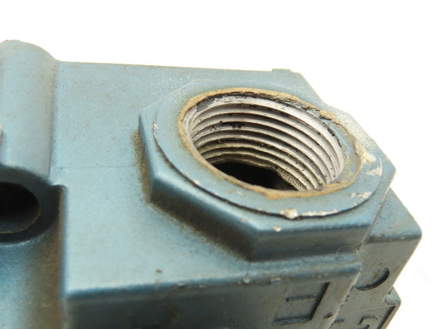 MAC 56C-27-111AA Pneumatic Solenoid Pilot Operated Valve 120V 25-150PSI 3/4" NPT