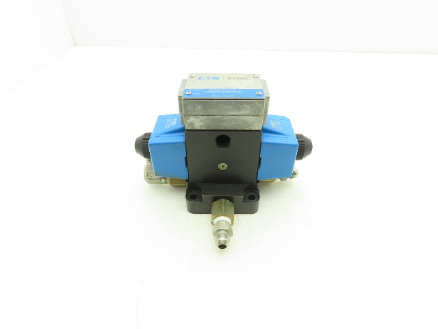 Vickers DG4S4W-012C-B-60 Hydraulic Directional Control Solenoid Valve 120V SAE 8