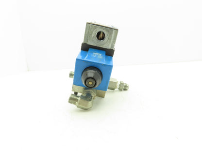 Vickers DG4S4W-012C-B-60 Hydraulic Directional Control Solenoid Valve 120V SAE 8