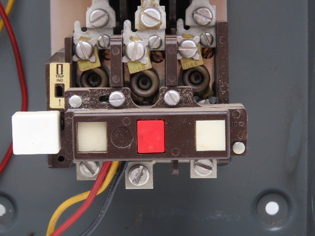 Cutler Hammer A10DGO Motor Starter Size 2 Bulletin A10 25Hp NEMA Enclosure
