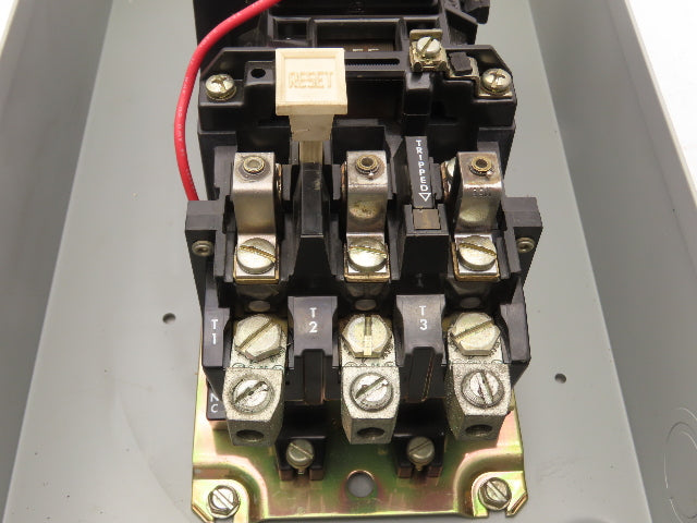 Cutler Hammer ECN0521AAA Motor Starter Size 2 460V 25Hp NEMA Enclosure 120v
