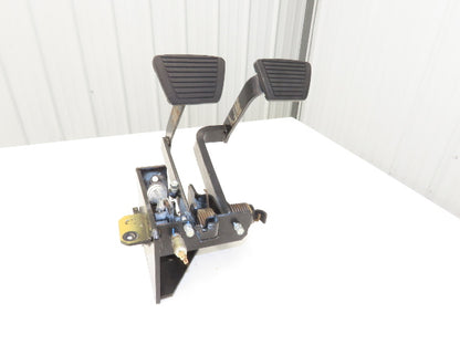 Caterpillar Forklift Accelerator & Brakle Pedal With Bracket Removed From 2C5000