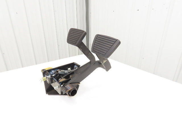 Caterpillar Forklift Accelerator & Brakle Pedal With Bracket Removed From 2C5000