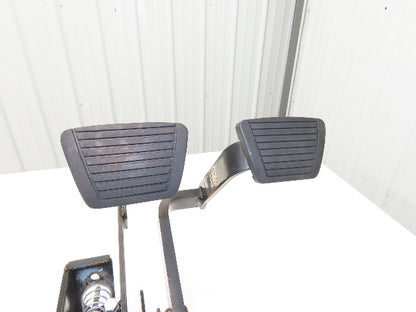 Caterpillar Forklift Accelerator & Brakle Pedal With Bracket Removed From 2C5000