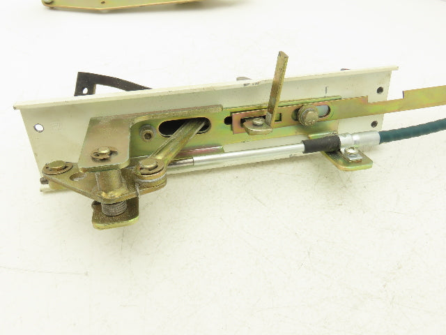 Siemens Circuit Breaker Disconnect Operating Handle Cable Mechanism Flanged